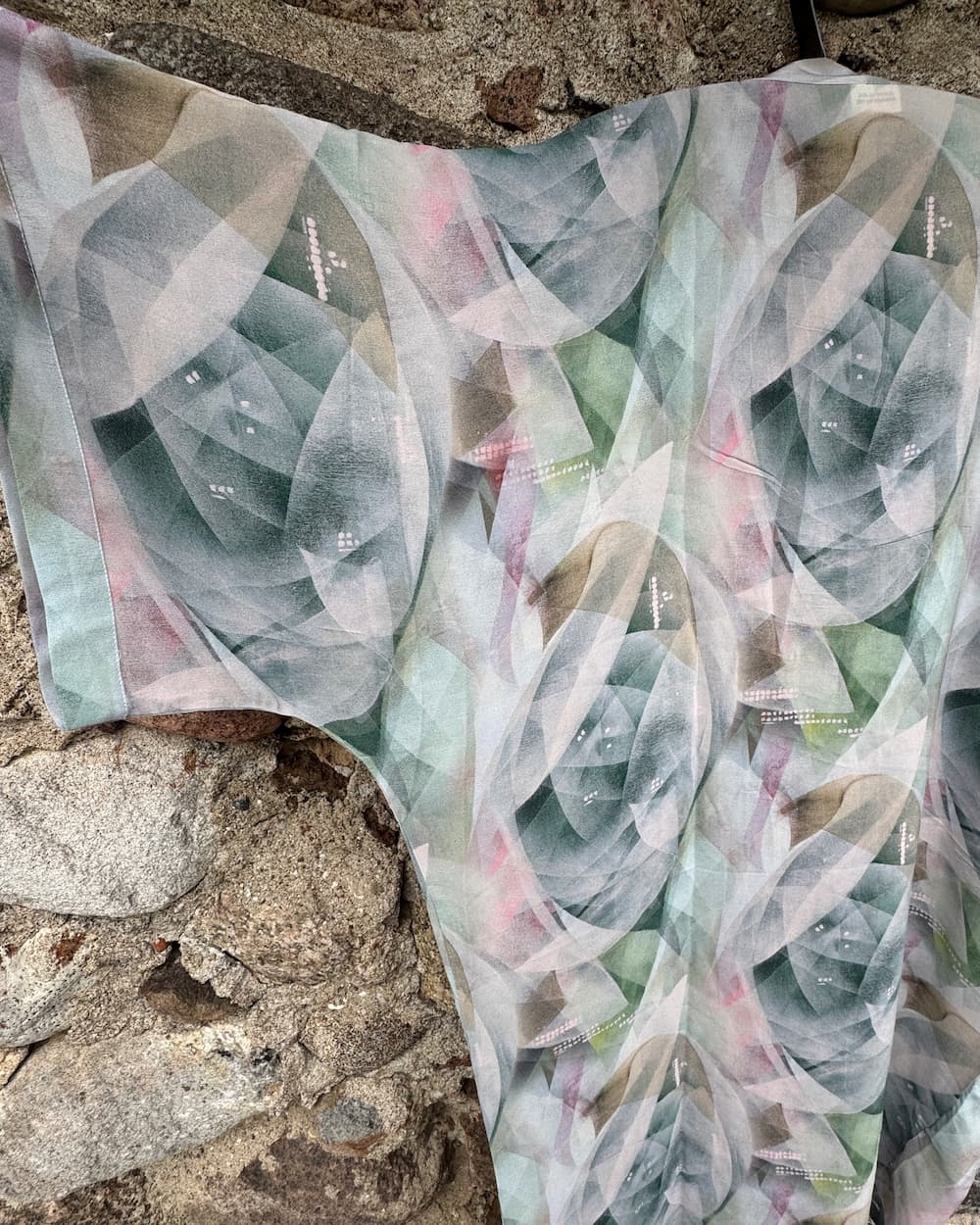 Kimono in Silk "Soft Frost Rose" with belt