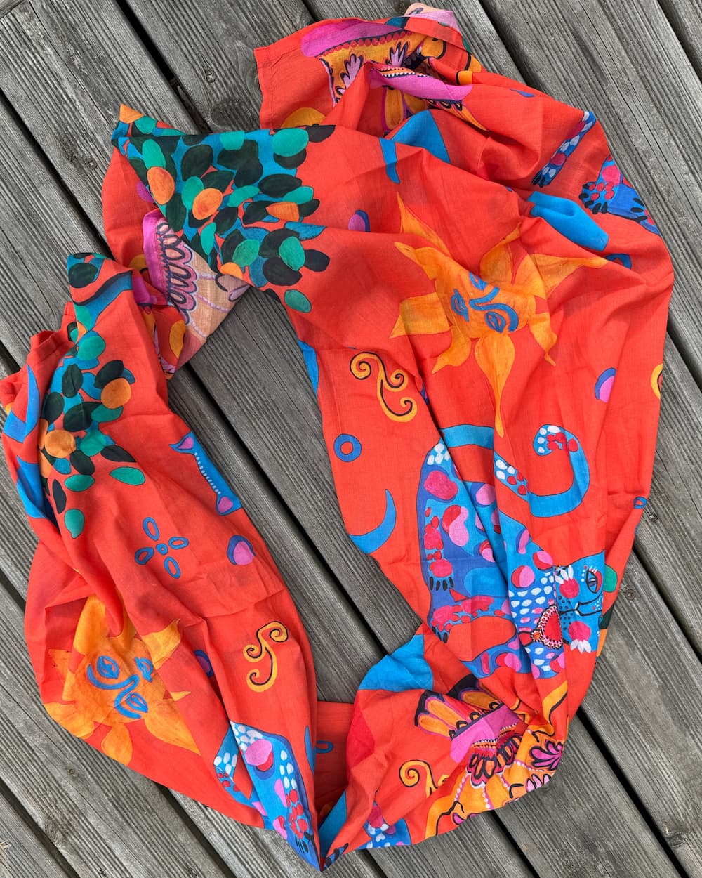 Beach Sarong in Cotton Voile "Red Cats"