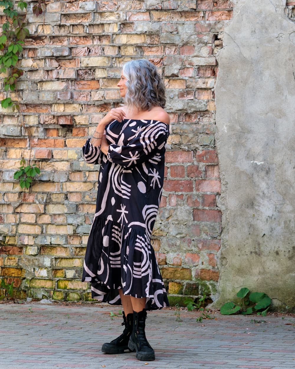 Midi Dress in Cotton "Black with Abstract Stripes"