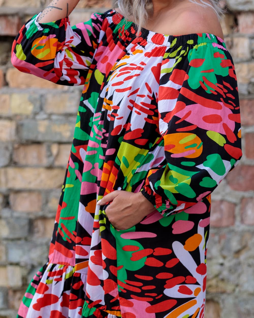 Midi Dress in Cotton "Bright on Black"