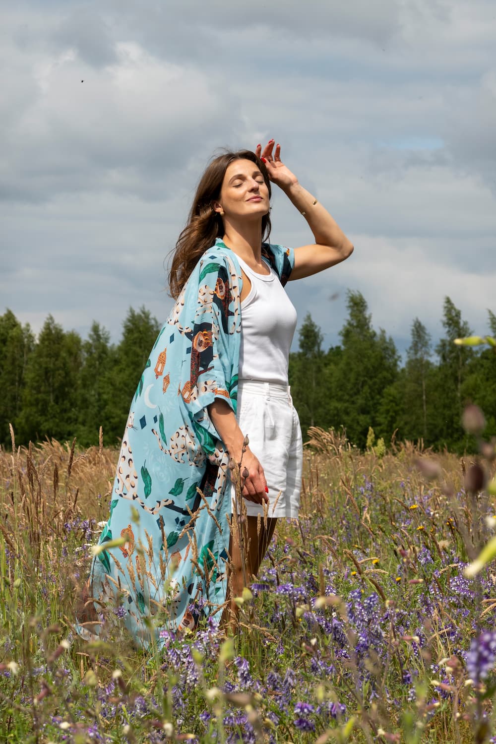 Kimono in Silk "Pale Blue Bedouin Moon" with belt