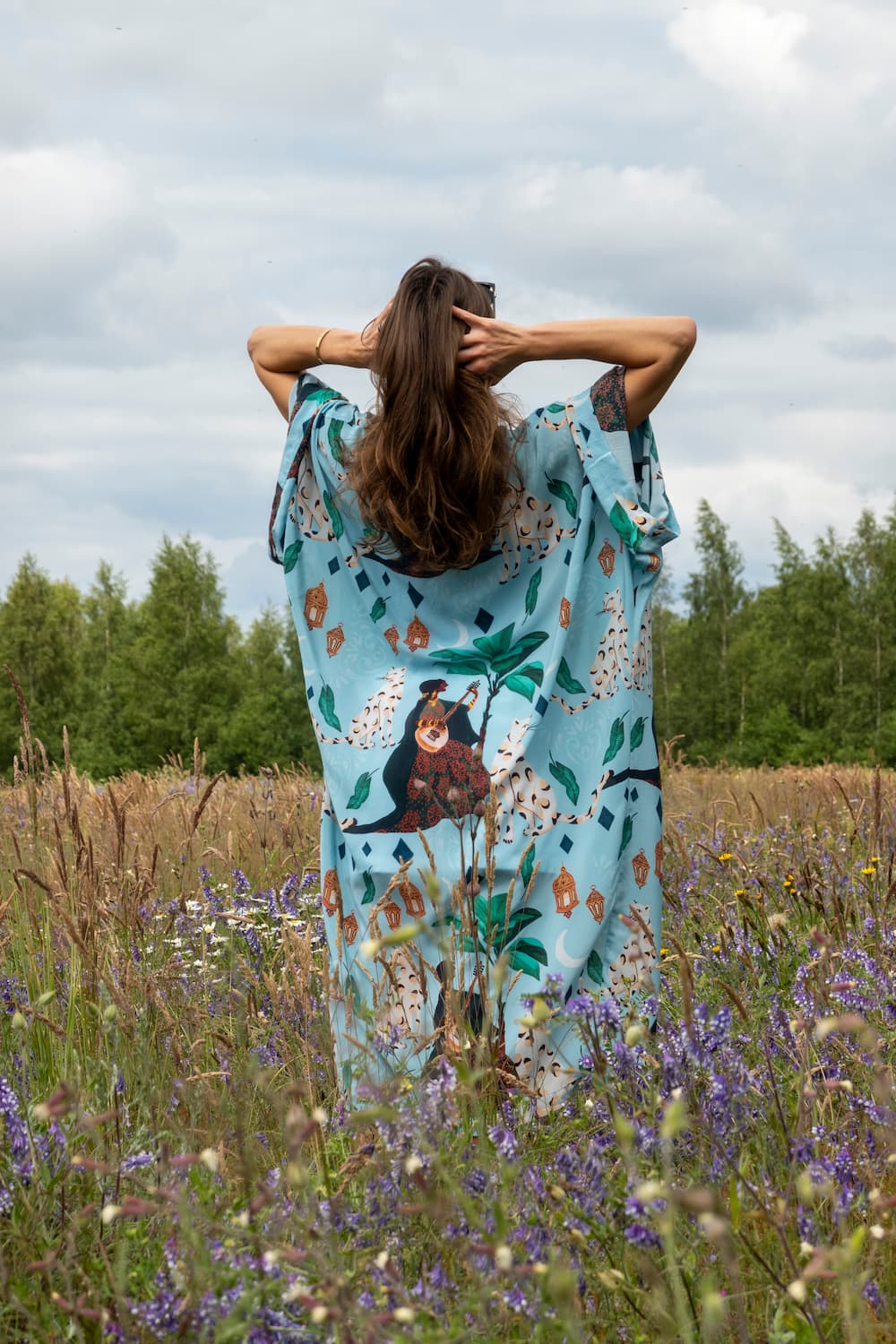 Kimono in Silk "Pale Blue Bedouin Moon" with belt