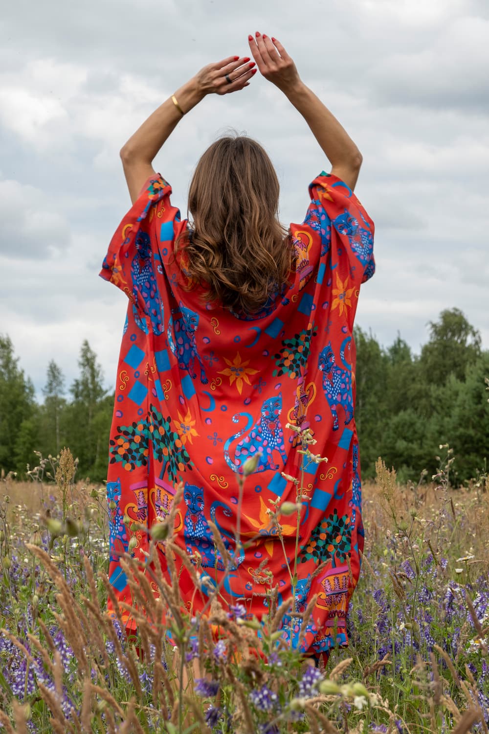 Kimono in Silk "Red Cats" with belt