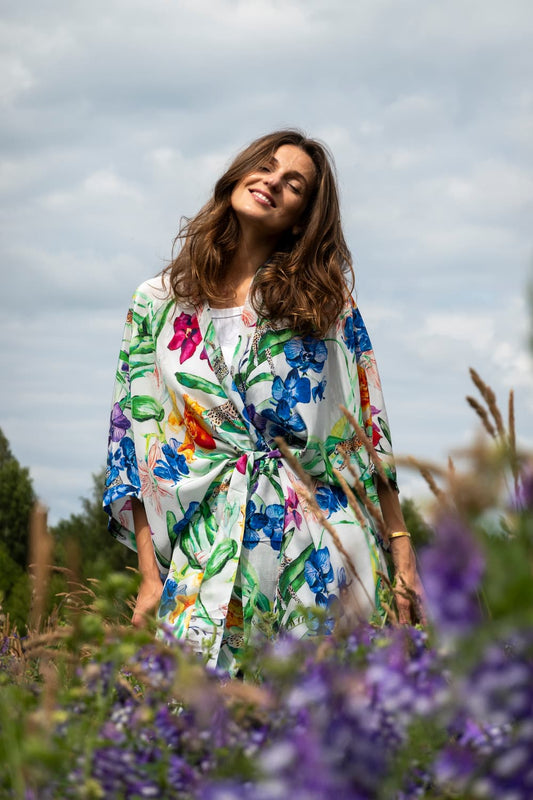 Kimono in Silk "Leo in Flowers" with belt