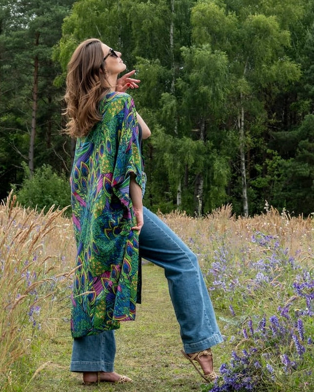 Kimono in Silk "Gorgeous Peacock" with belt