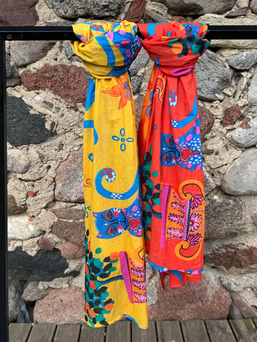 Beach Sarong in Cotton Voile "Red Cats"
