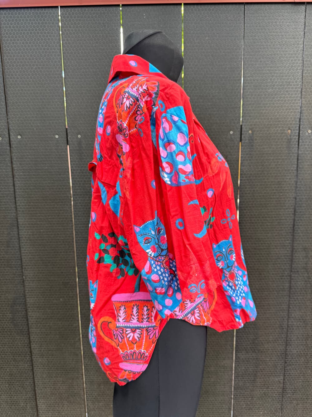 Lounge Top in Cotton "Red Cats"