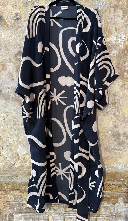 Kimono in Silk "Black with Abstract Stripes" with belt