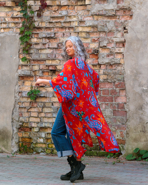 Kimono in Silk "Red Cats"