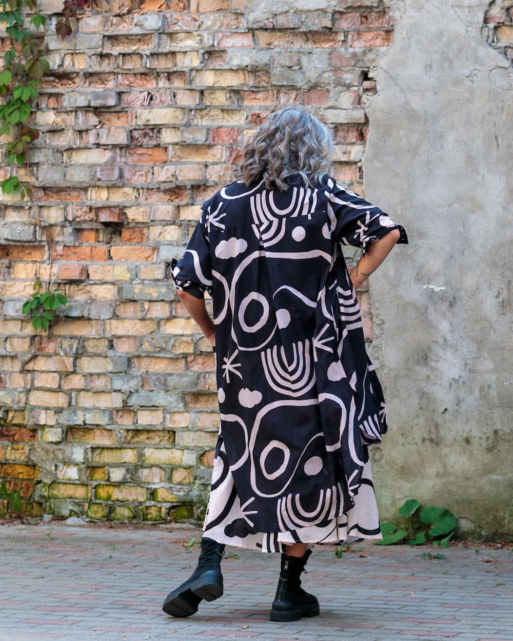 Shirtdress in Cotton "Black with Abstract Stripes"