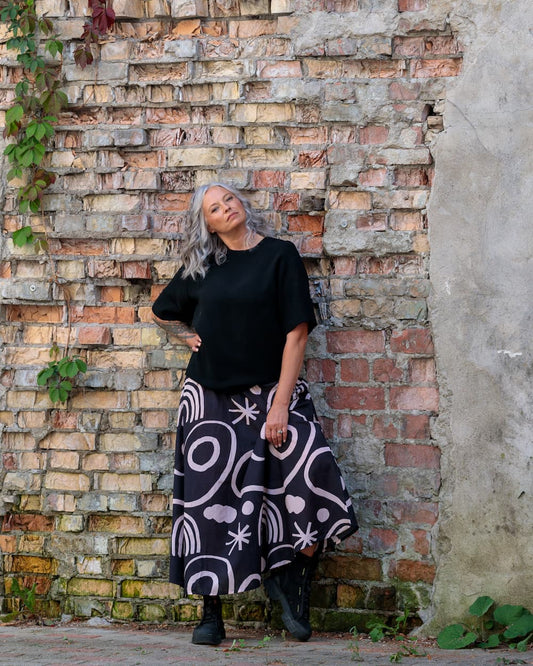 Skirt in Cotton "Black with Abstract Stripes"