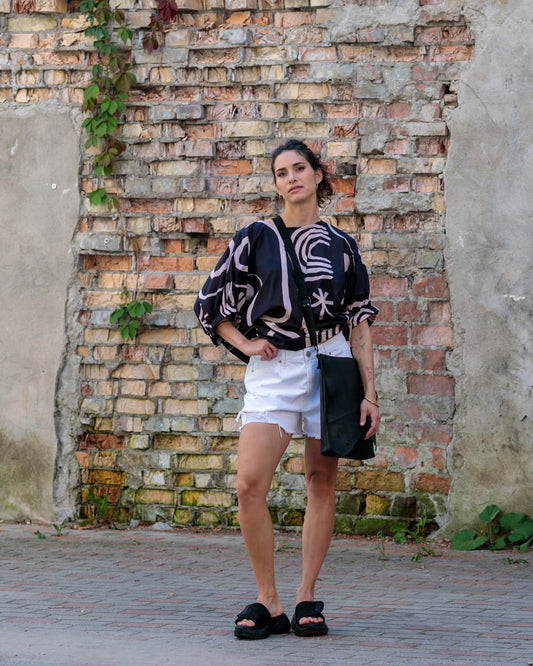 Top in Cotton "Black with Abstract Stripes"