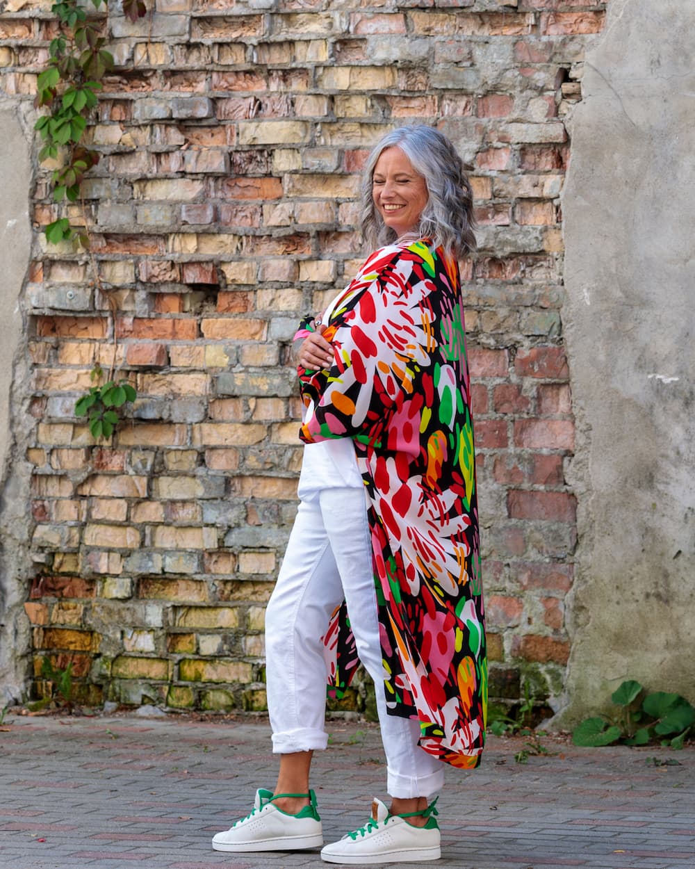Kimono in Silk "Bright on Black"